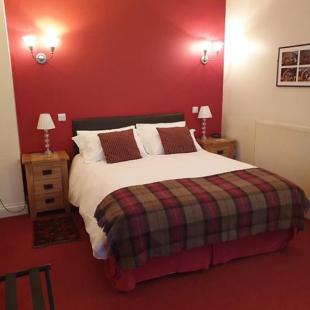 เดอะ โอลด์ แคนเนิน บรูเออรี Bed & Breakfast Bury St. Edmunds ภายนอก รูปภาพ